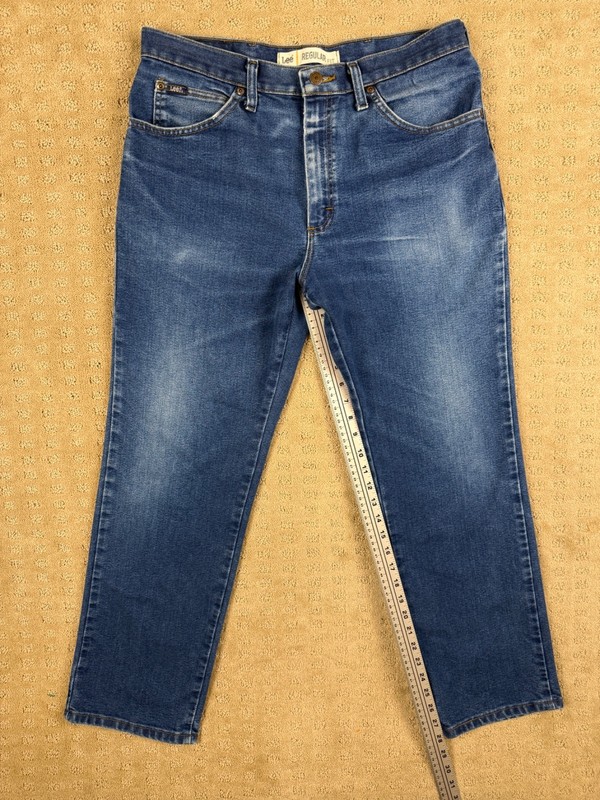Men’s Lee Regular Fit Blue Jeans 32x28 (tag reads 34x30) #1086 gallery