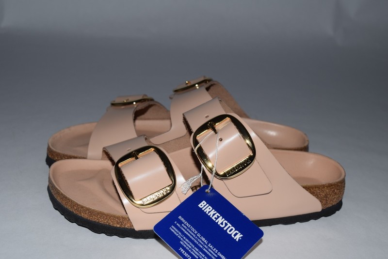 NIB Womens Birkenstock Arizona Big Buckle High Shine Leather Sandals sz 39 Beige gallery