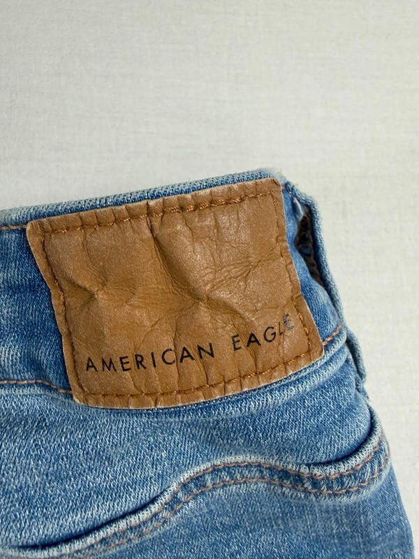 American Eagle Hi-Rise Shortie Light Wash Distressed Denim Shorts Lace Detail gallery