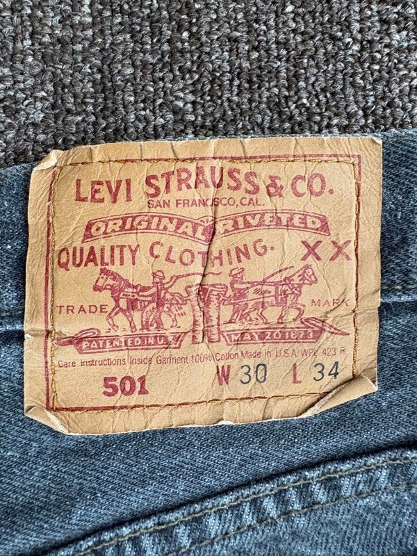 RARE Vintage 1992 Levi's 501-0658 Yarn-Dyed Gray Jeans Made in USA W30 L34 552 gallery