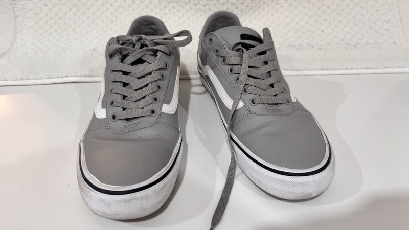 Vans Old Skool Gray Leather Sneakers – Deluxe Comfort – Men’s Size 10