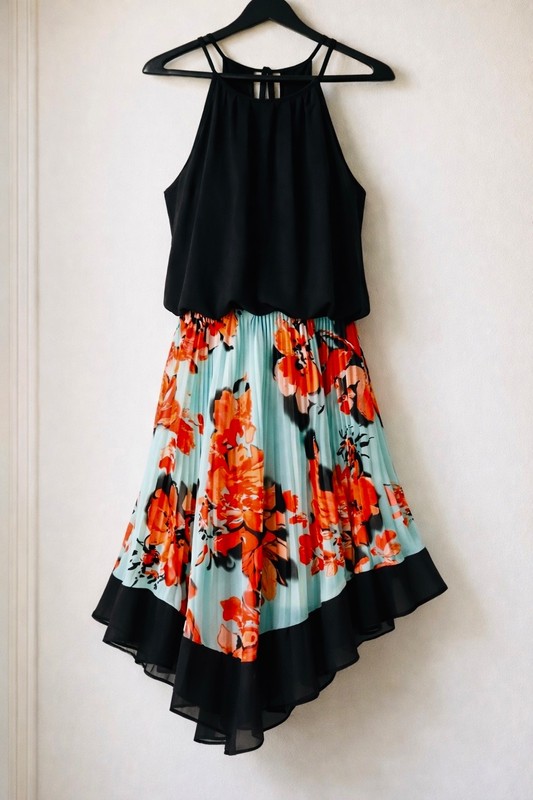 Bisou Bisou Floral Pleated Dress Black Top Asymmetrical Hem Size 12