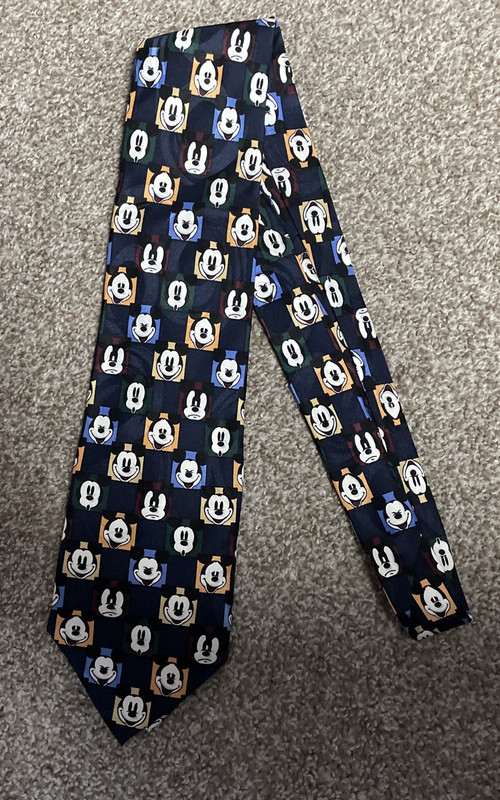 Disney Mickey, Inc. Mickey Mouse Neck Tie Expressions Faces 57 inches 100% Silk