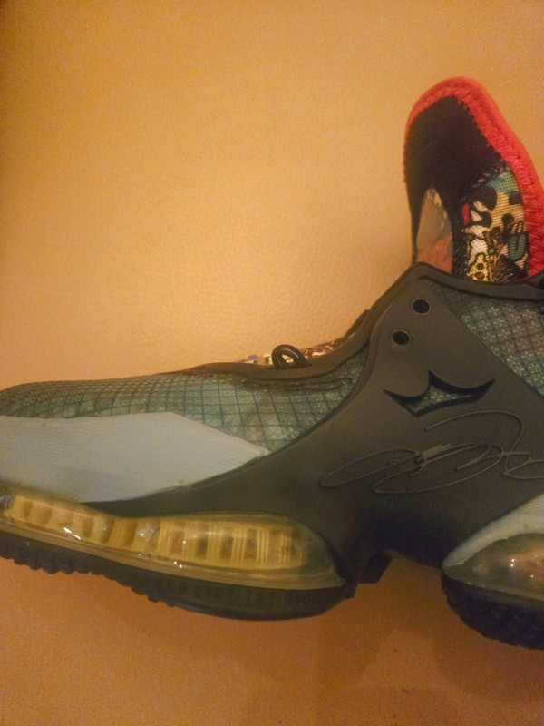 New No Box, Nike LeBron 19 XIX “Fast Food” Dutch Blue Mens Basketball Shoes 7.5 gallery