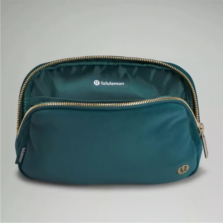 Lululemon Everywhere Belt Bag 1L Velour Jasper Green / Gold gallery