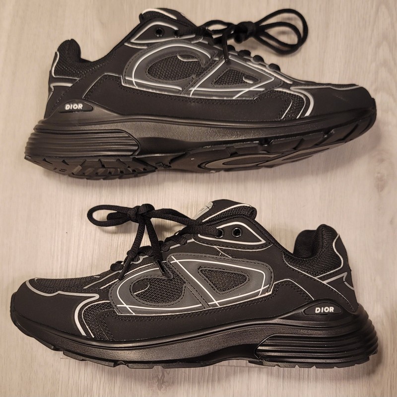 Dior B30 All Black Reflective Size 8 No Box Slightly Used