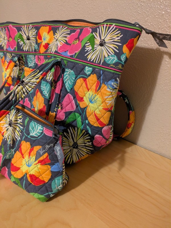 Vera Bradley Miller Travel Bag & Matching Cosmetic Pouch Jazzy Blooms Retired gallery