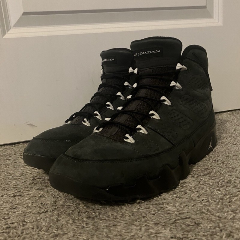 Jordan Air Jordan 9 Retro Anthracite/White-Black 2015 302370-013 Men’s size 13