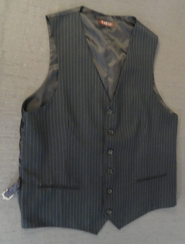 DESIGNER TAZIO ITALY PIN STRIPE BUTTON UP SOFT COMFORT GRAY SUIT VEST SIZE 42L