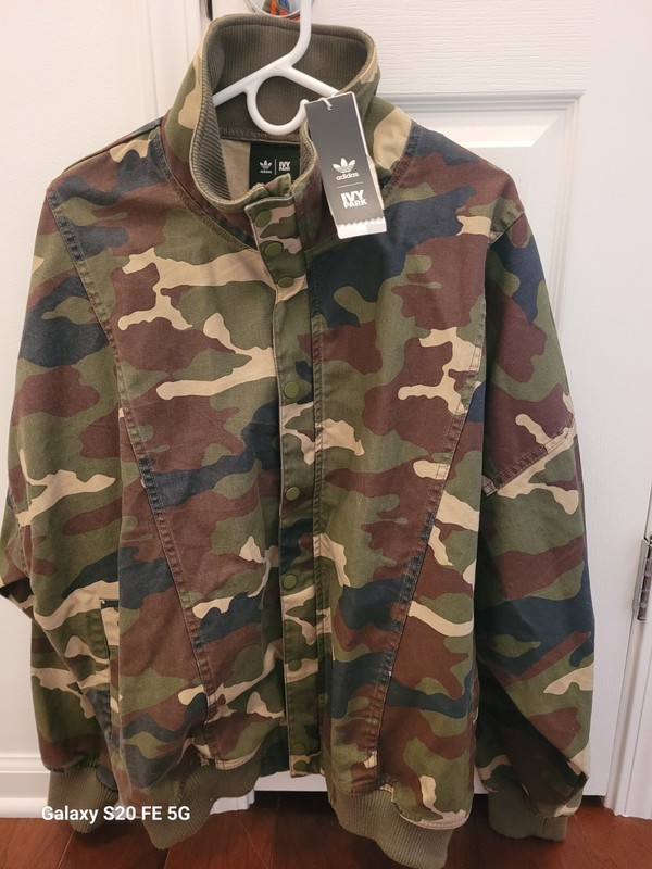 NWT adidas X Ivy Park Collaboration SS23 Camouflage Canvas Jacket, Size L