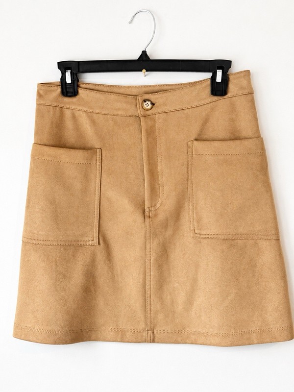 Alter’d State Faux Suede Mini Skirt Womens Medium Camel Tan Front Pocket Stretch