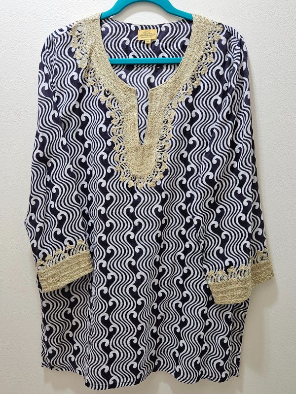 Roberta Roller Rabbit – XL Cotton Black/White Tunic w/Gold Metallic trim.