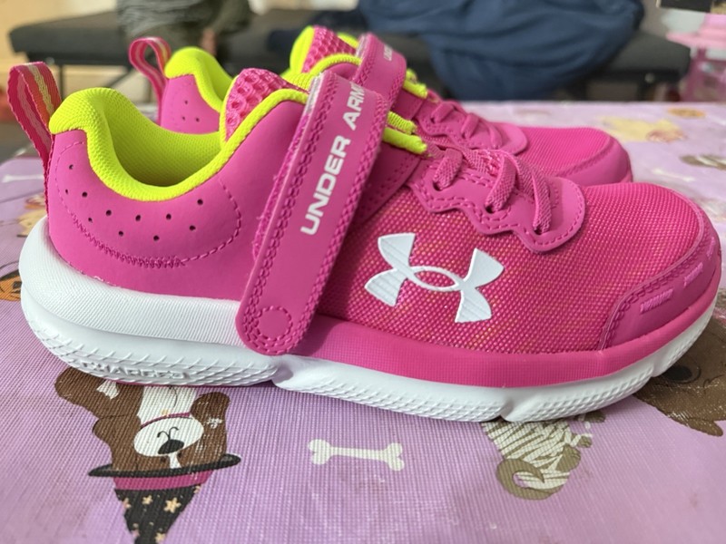 NWT GIRLS UNDER ARMOUR SZ 3Y SHOES PINK/YLW ASSERT 10 AC UA GPS Regulator gallery