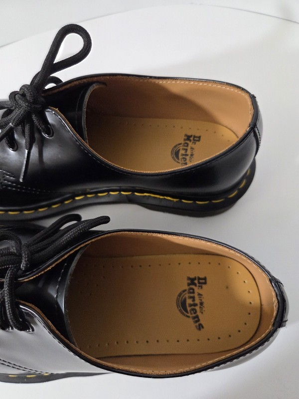 Dr. Martens Men's Black Leather Derby Dress Shoes Lace-Up US 7 UK 6 EU 39 gallery