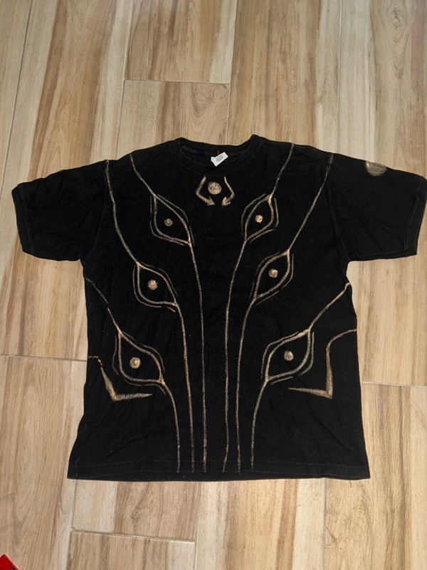 sukuna jujutsu kaisen inspired handpainted bleached dyed t-shirt