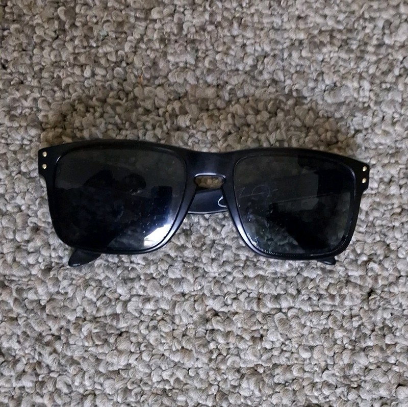 Oakley Holbrook OO9102-17 Rectangular Black Frame Gray Tinted Lens 137mm