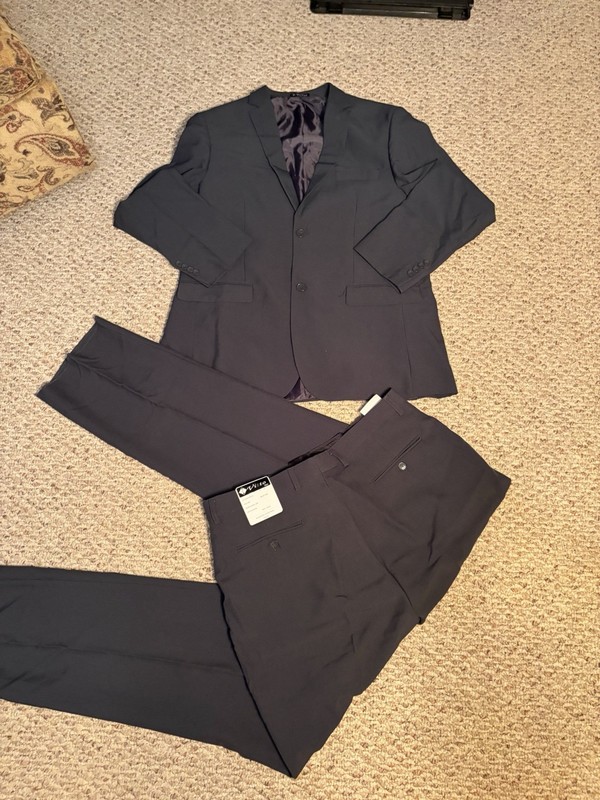 Vitto Italy Super 150s Black 2-Piece Wool Suit 46R 40W Flat Front Single Vent