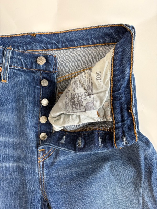 Levi’s Premium 501 High Rise Button Fly Straight Leg Jeans Sz 28x32 Dark Wash gallery
