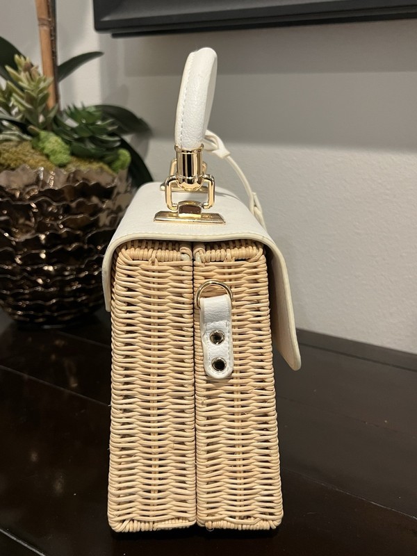 Laura Jones Picnic Summer Bag Woven Straw Base w/ a White Vegan Leather Top Flap gallery