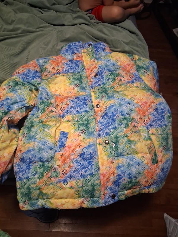 Louis Vuitton Men’s Abstract Puffer Jacket Multicolor/Beige Hood Full Zip Snap gallery