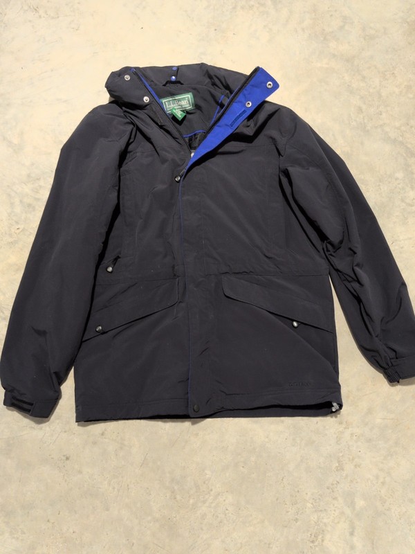 LL Bean Men's Black Jacket Windbreaker med Nylon Hood which Fits Into A Collar gallery