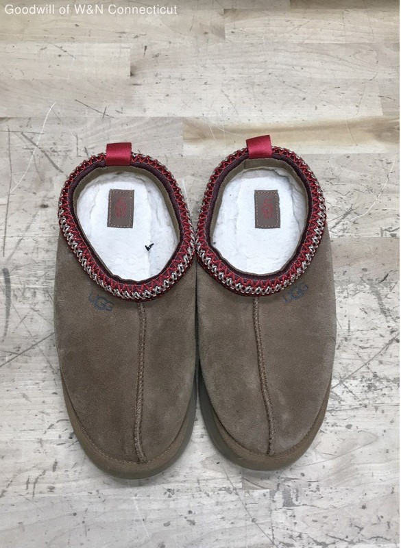 UGG Tazz Chestnut Suede Platform Slippers Womens