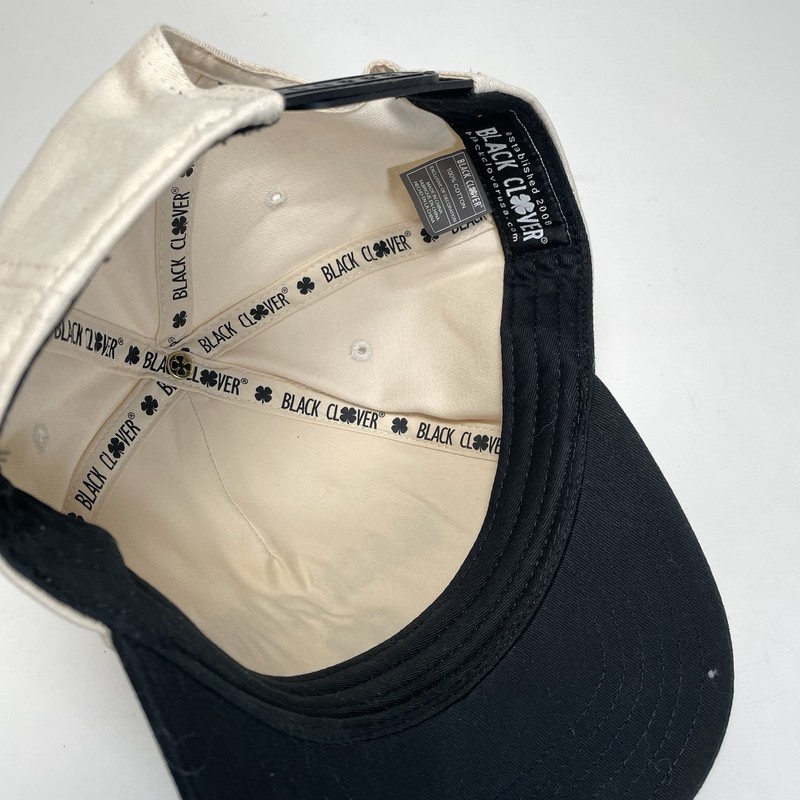 Topgolf Men's Fitted Hat Cap Cream / Black Live Lucky Clover Golf gallery