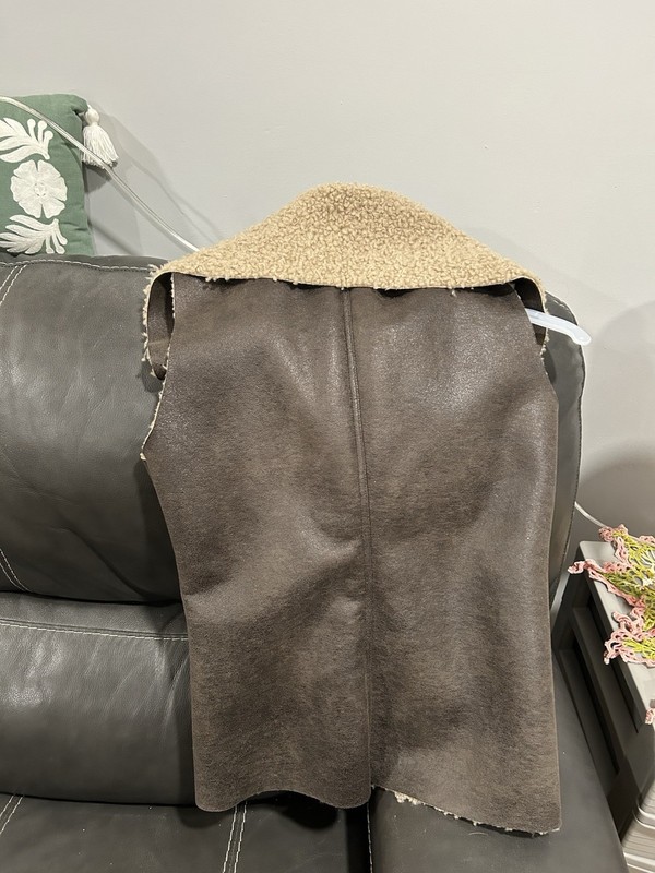 W118 by Walter Baker Women’s Suede Shearling Vest Lined Mid-Length Brown M gallery