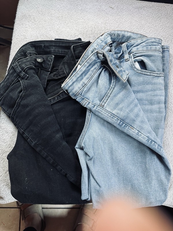 American Eagle Outfitters Lot of 2 Women’s Skinny Jeans Slim High Rise Stretch