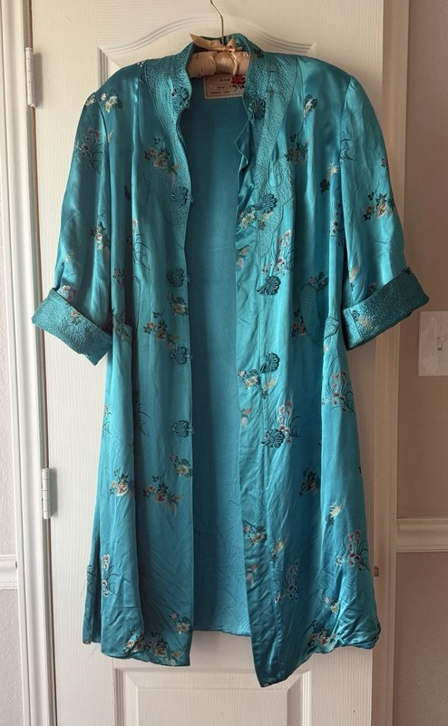 Vintage MCM Mandarin Robe