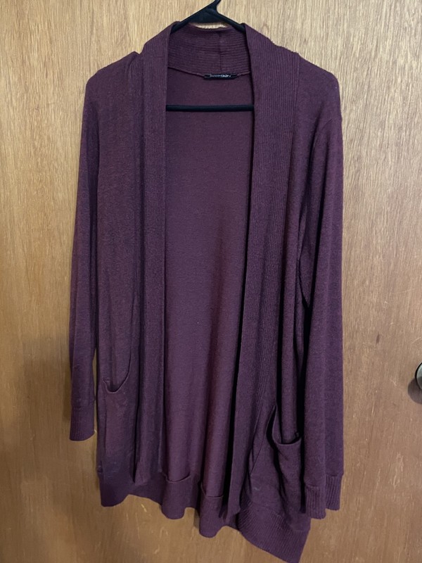 Paper moon Cranberry Light Weight Cardigan L Preowned