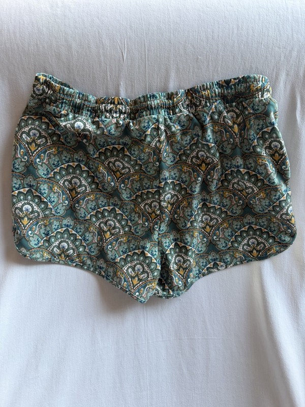 Mudd Women’s Paisley Shorts M Green Blue White Elastic Waist Drawstring