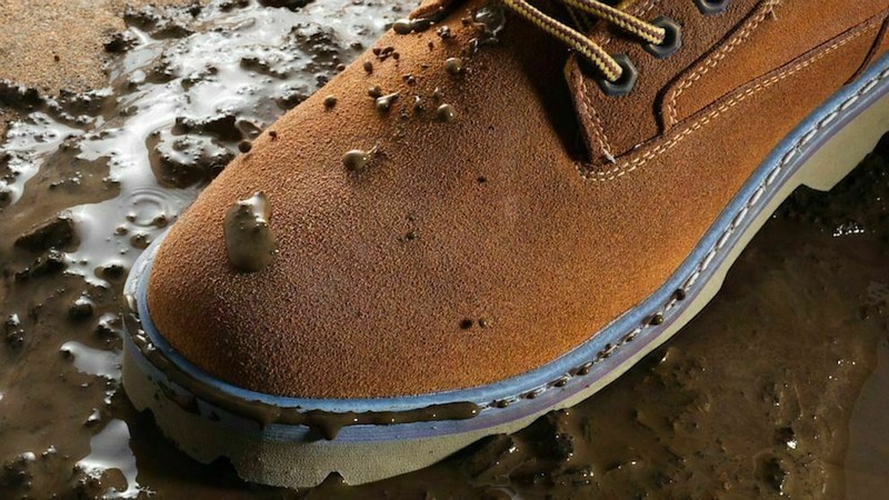 Ralyn Aquatec Water Repellant Spray for Leather & Suede Boot Protector Spray gallery