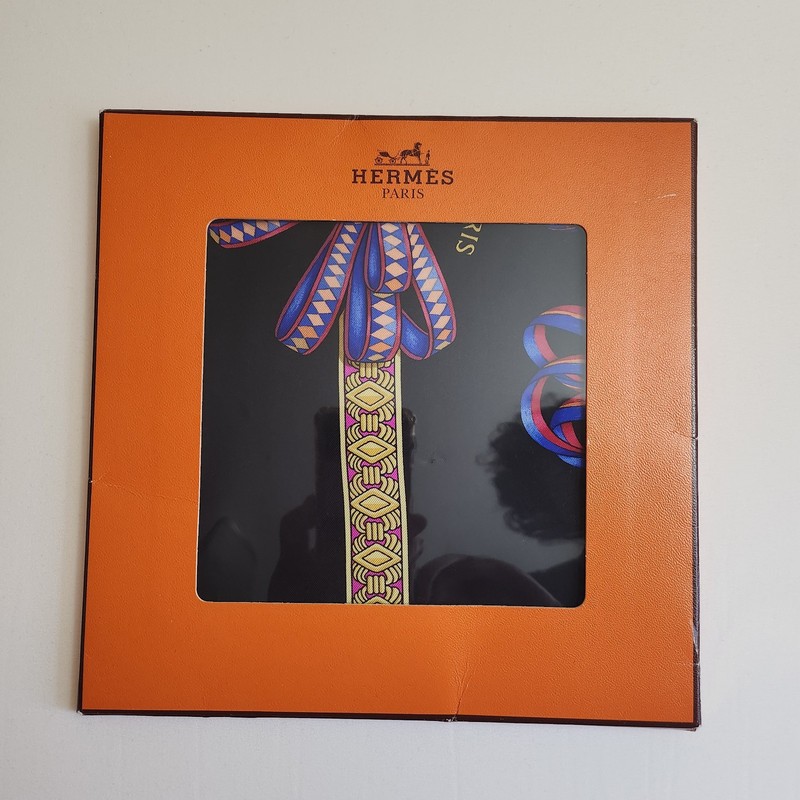 HERMÈS Vintage Silk Scarf LES RUBANS DU CHEVAL Black, never used, original box