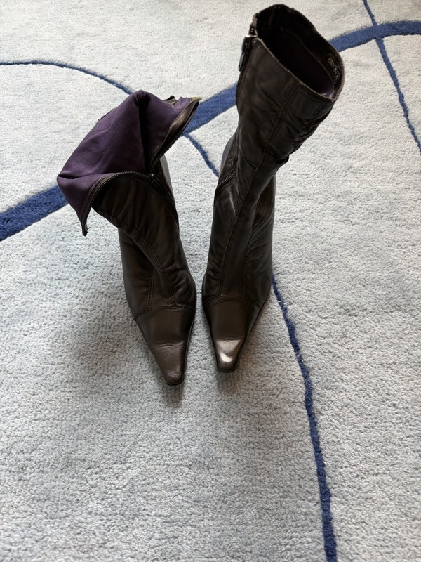 BRONX Women’s Black Leather Ankle Bootie Pointed Toe Zip Stiletto