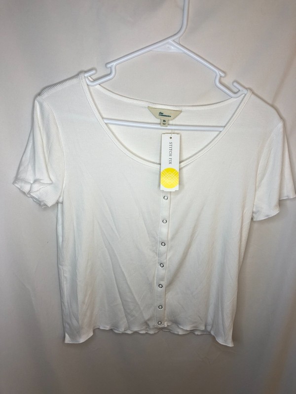NWT Commons Stitch Fix Cotton Tee Shirt Off White Cropped Jr XL Modern Basic