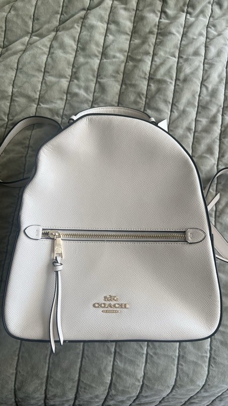 Coach Jordyn Backpack Ivory & Classic Tan Signature Leather