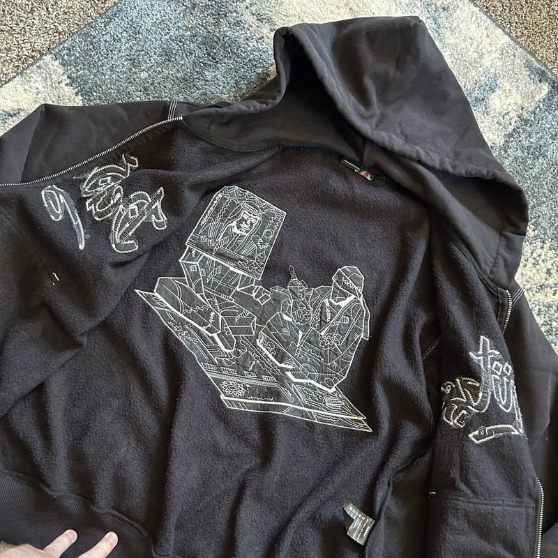 2023 derschutze CONTRAST STiTCH ORiGAMi RiYAL YKK ZiP HOODiE SAUDi ARABiA UAE gallery