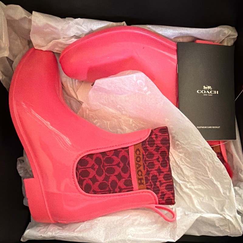 Coach Rivington Rubber Women’s Waterproof Signature Ankle Rain Boots Pink 7B