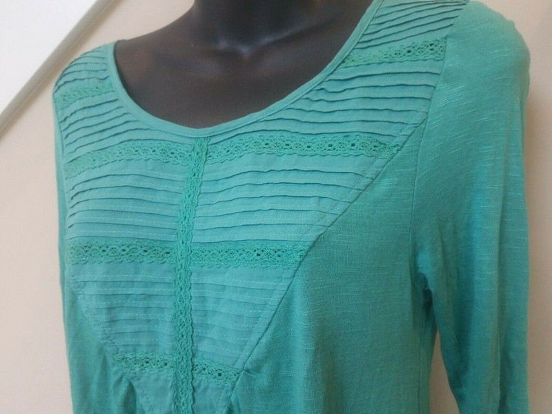 Women's Blouse Shirt Pleated & Lace Accents Size XS gallery