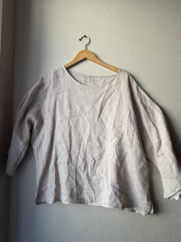 Beige Italian Linen Blouse Long Slve Women Reg. One Size (US 6-12) Lagenlook gallery