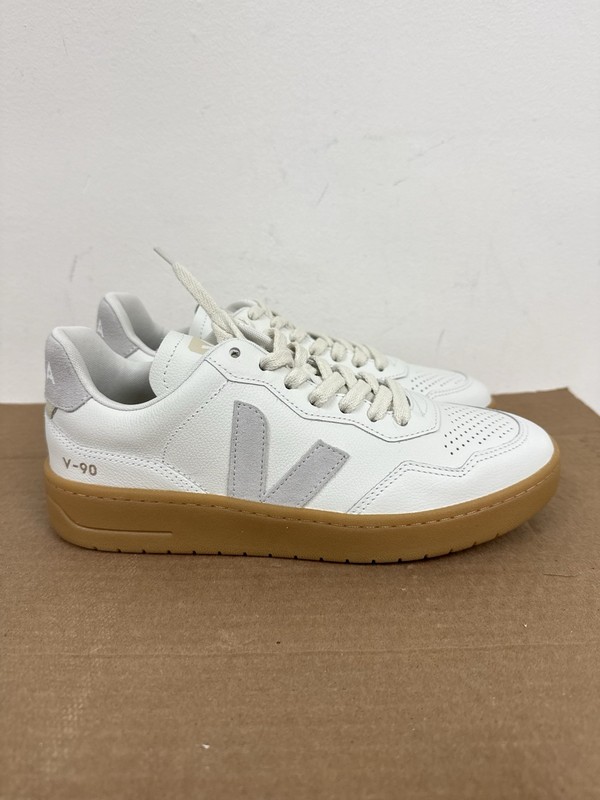 Veja Sneakers V-90 LEATHER WHITE LIGHT GREY NATURAL Size US W8/ M 6 Eu39 New