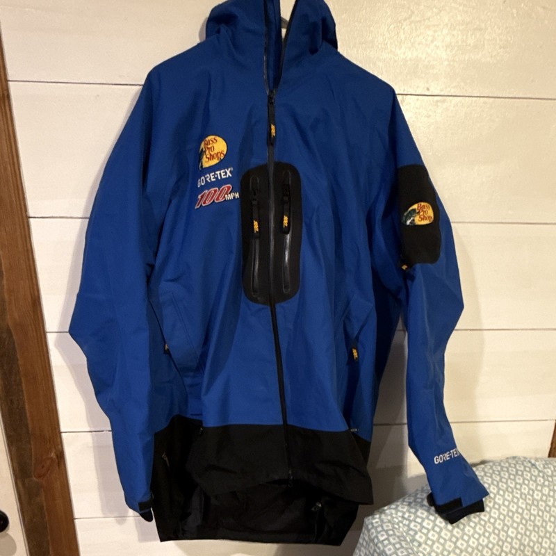 Bass Pro Shops Men’s Hooded 100MPH Waterproof Jacket Blue/Black hardly worn 2XLT