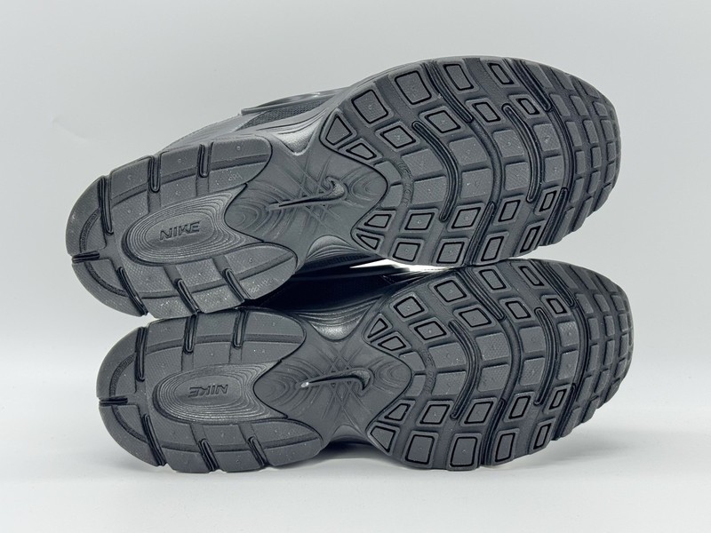 Nike V5 RNR Black Anthracite Size 9 HJ5228 001 gallery
