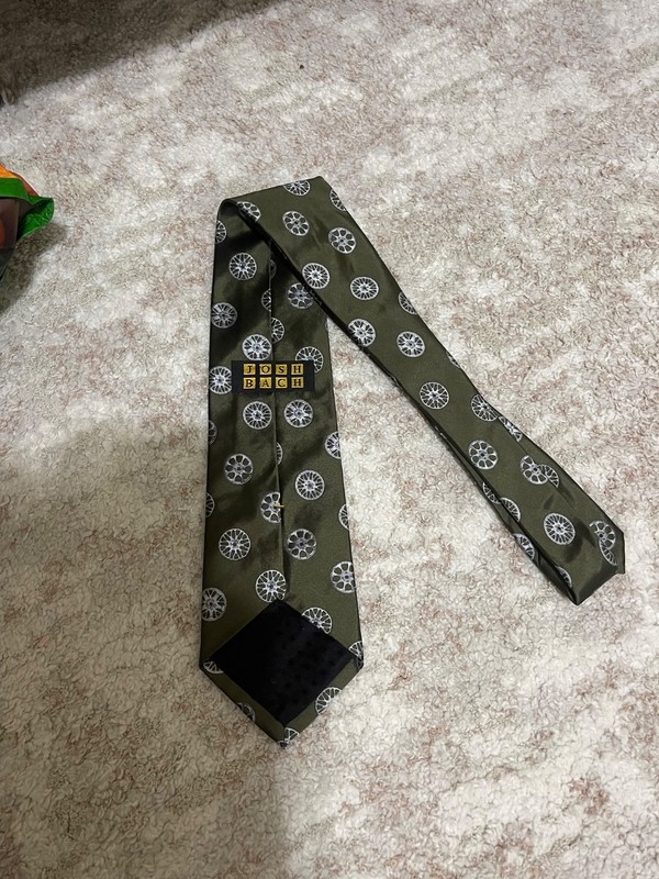 Josh Bach Declaration Signature 100% Silk Olive green wheel print 60″Lx3″W USA