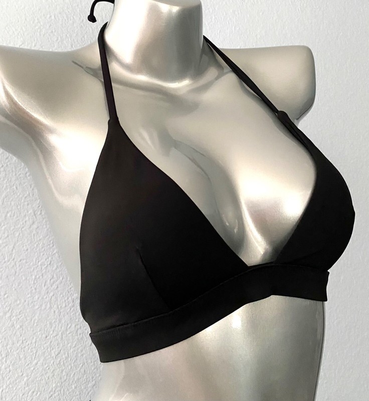Victoria’s Secret Swim Bikini Top Black Wireless Halter
