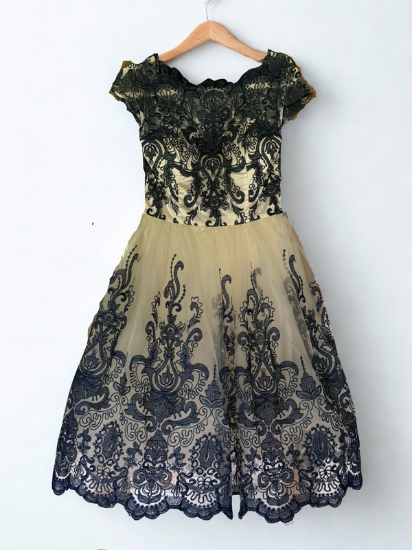 Chi Chi of London size 10 vintage navy/cream lace and tulle special occasion gallery