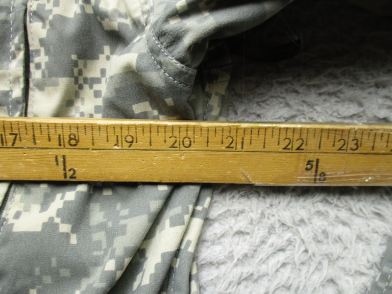 GEN III Wind Cold Weather Jacket Mens M Green Camo Level 4 Army ECWCS Softshell gallery