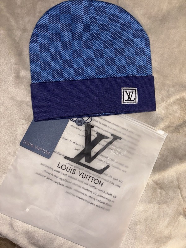 Louis Vuitton Blue Check Knit Beanie Hat One Size Unisex Adults