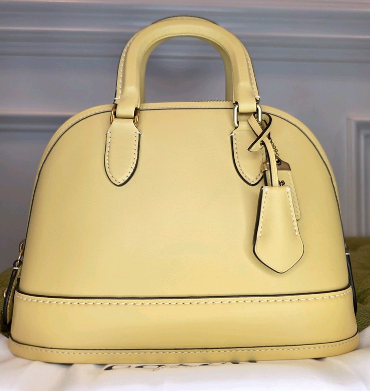 RARE COACH Revel 24 Glovetanned Leather 1941 Lock and Key! gallery